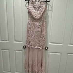 Elegant Lace Dress in Light Pink